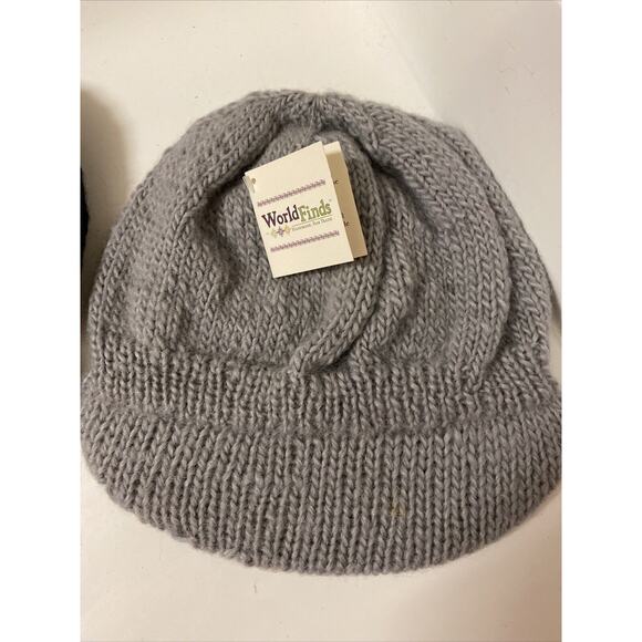 Ladies Fair Trade Handmade Nepal 100% Wool Beanie Hat Cap Set Of 2 Black Gray - Picture 5 of 9